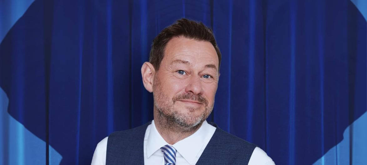Afbeelding ter illustratie bij nieuwsbericht Bart De Pauw kondigt nieuwe theatershow aan.