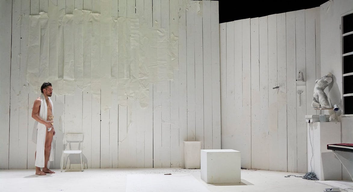 Afbeelding 1 bij recensie over Galapiat Cirque / Sébastien Wojdan - Blanc