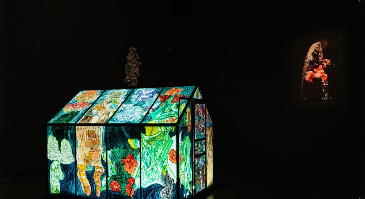 Foto van de voorstelling La S Grand Atelier / Irène Gérard & Michiel De Jaeger - Mes ami·e·s les roses in Gent