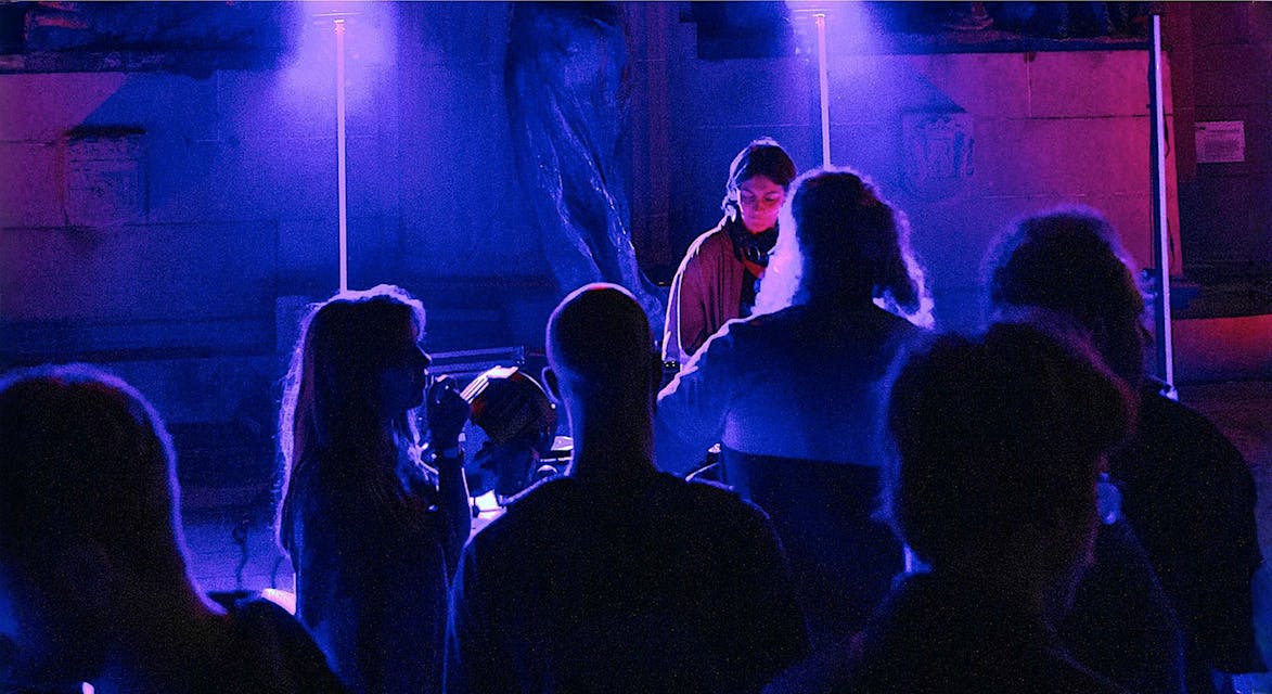 Afbeelding 1 bij recensie over Smells Like A Party - hosted by Boegbeeld